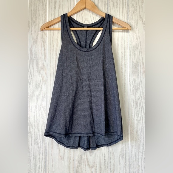 Lululemon Lightweight Tie It Up Singlet Grey Tank Size 6 LNC - Picture 3 of 7